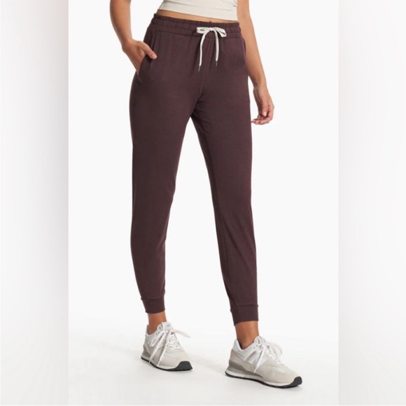 Vuori Performance Jogger - Picture 2 of 6